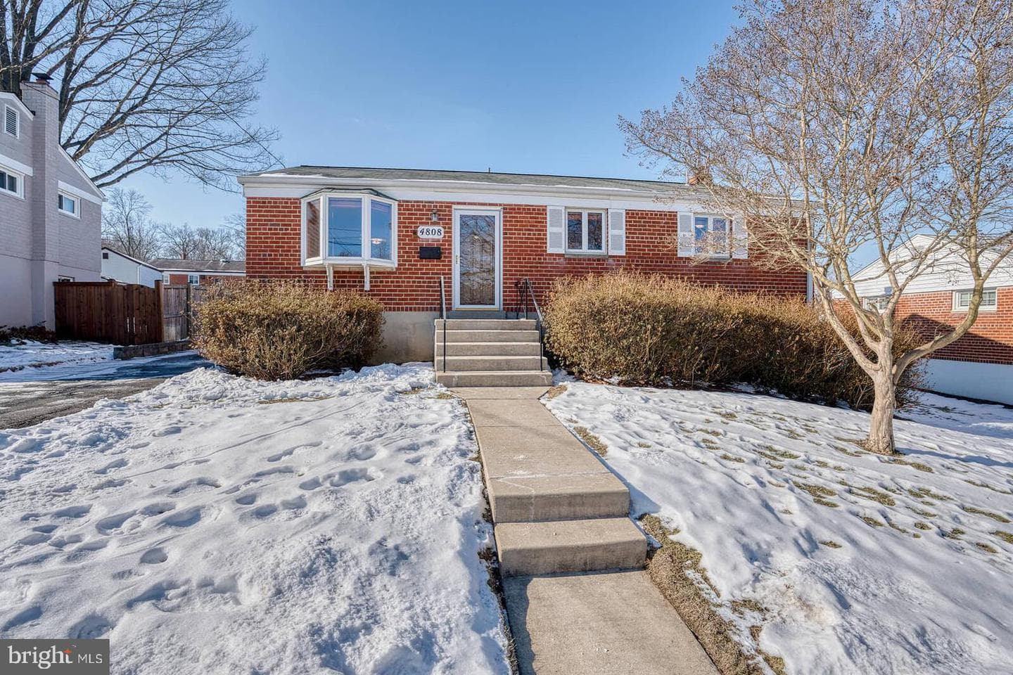 4808 Wilwyn Way photo 1