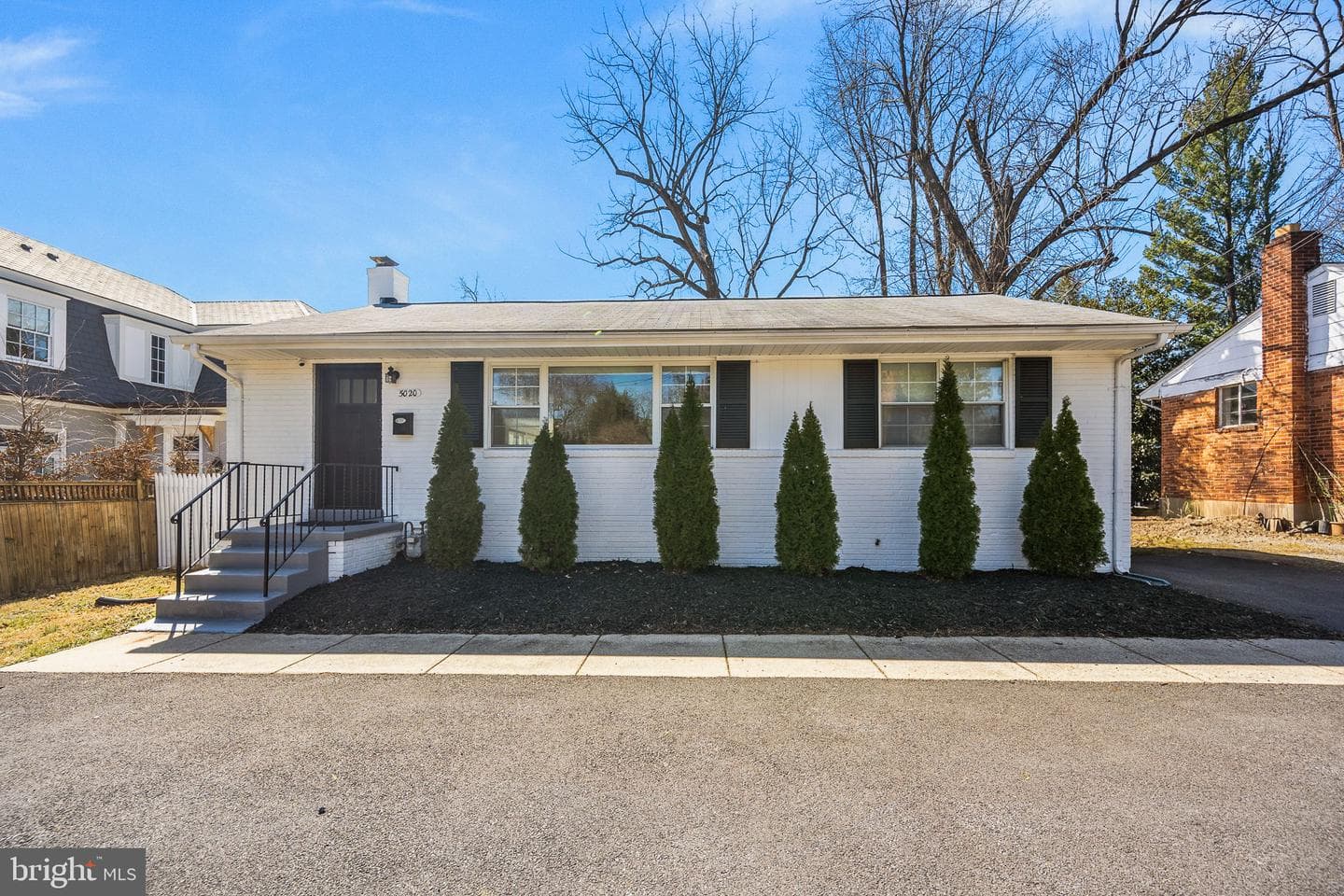 5020 River Road photo 1