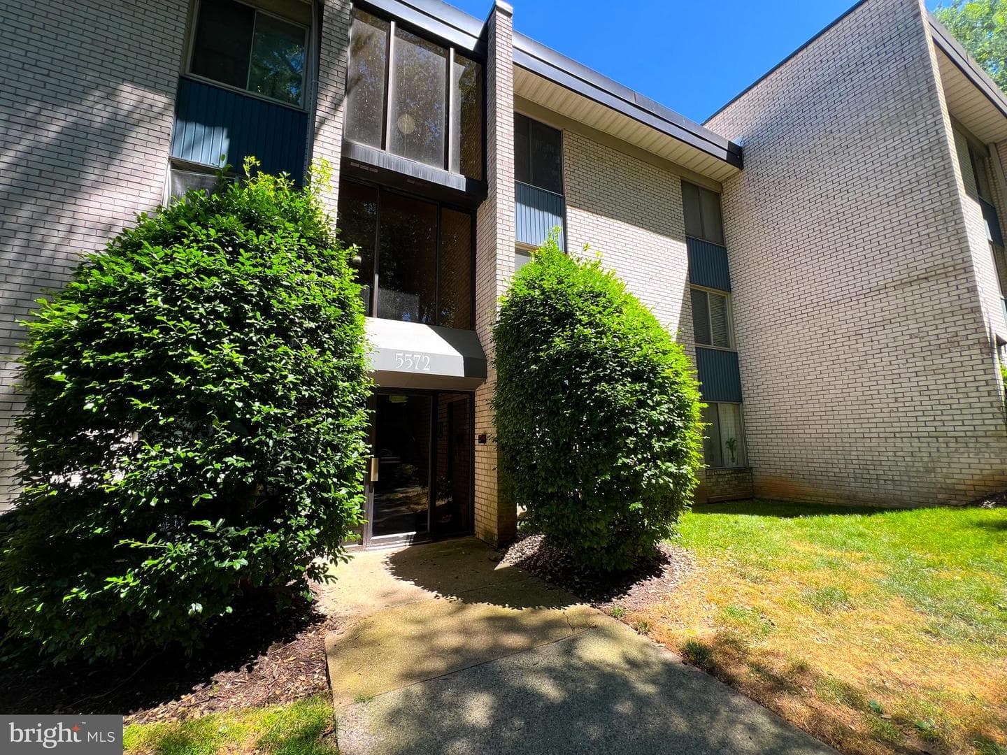 5572 Burnside Drive #3 photo 1