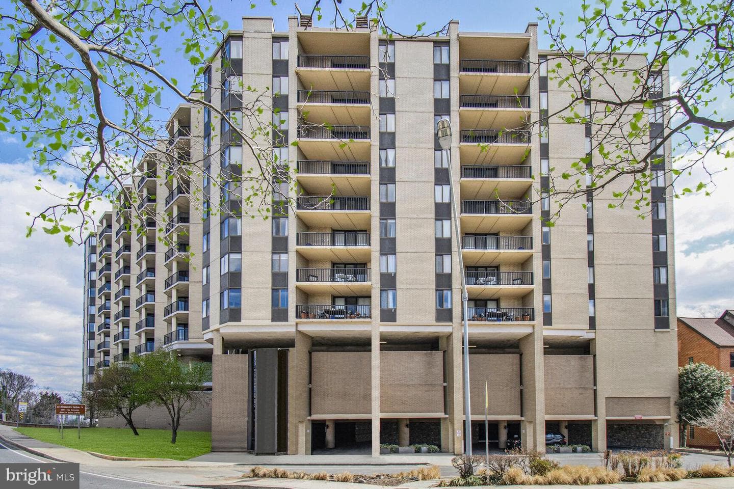 4242 East West Highway #501 photo 1