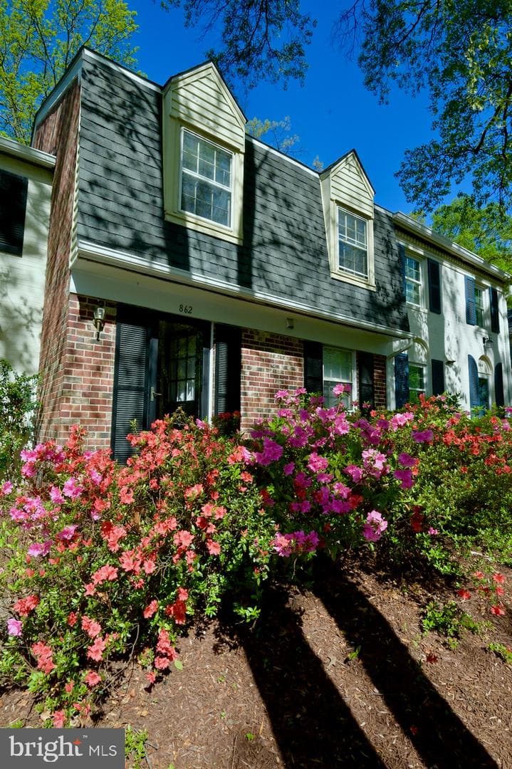 862 Azalea Drive #20-862 photo 1
