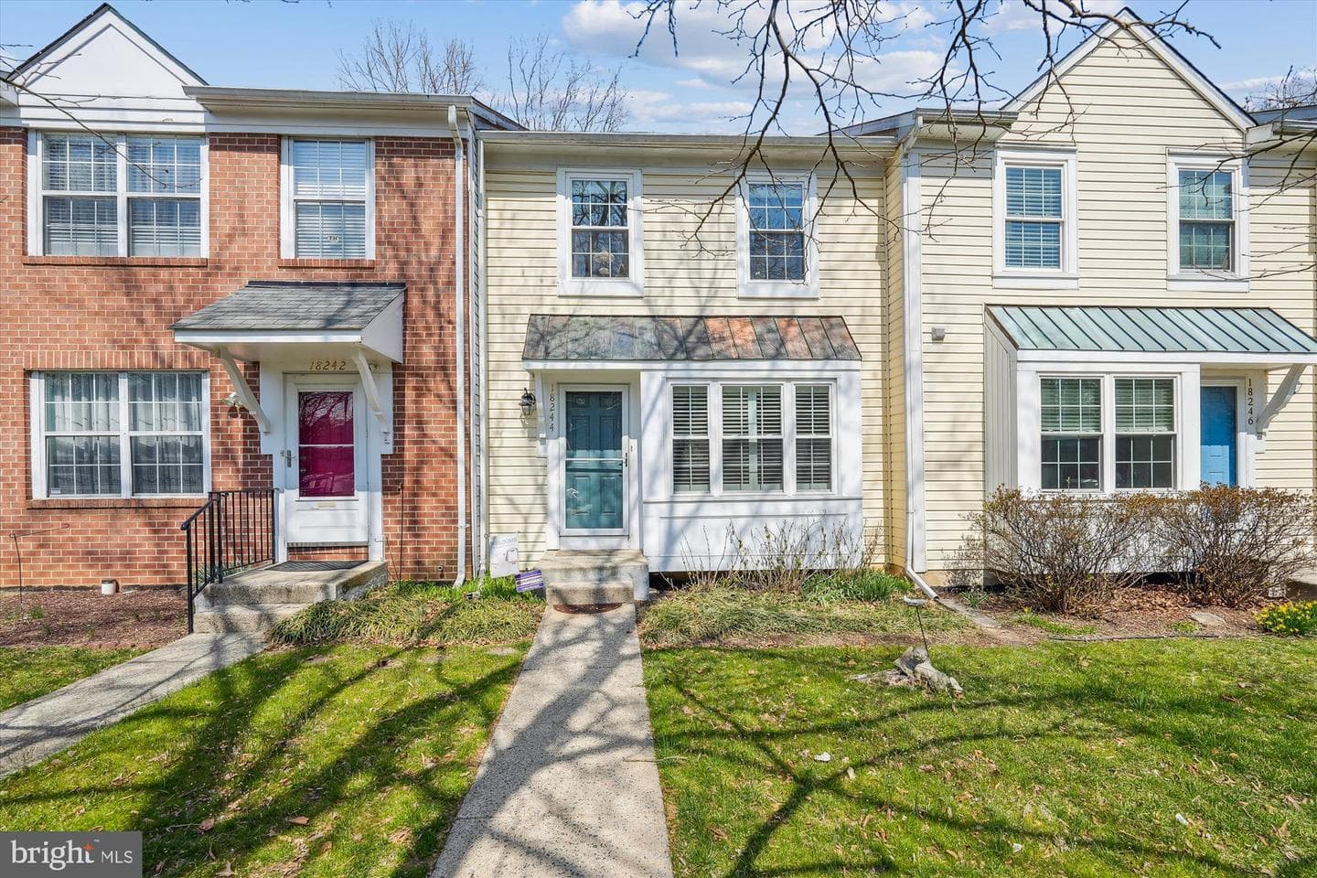 18244 Fox Chase Circle photo 1