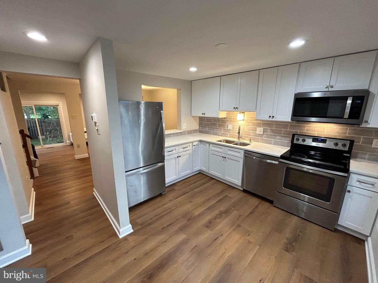 7704 Eagles Head Court photo 1