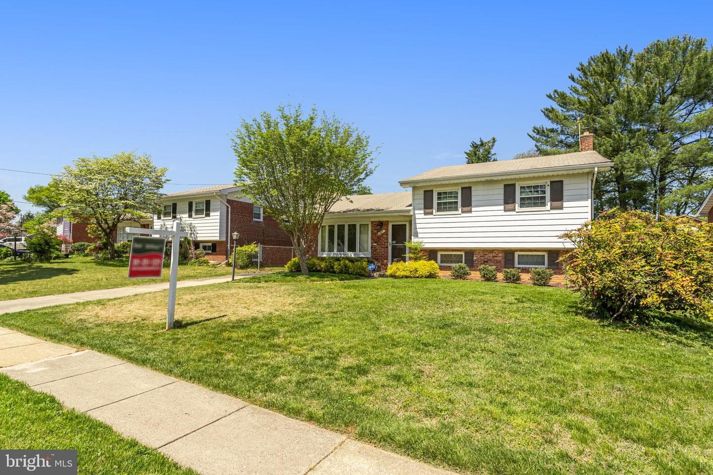1109 Chiswell Lane photo 1