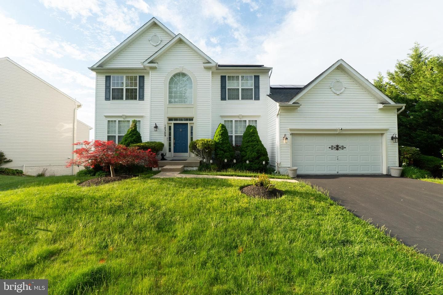 14309 Kings Crossing Boulevard photo 1