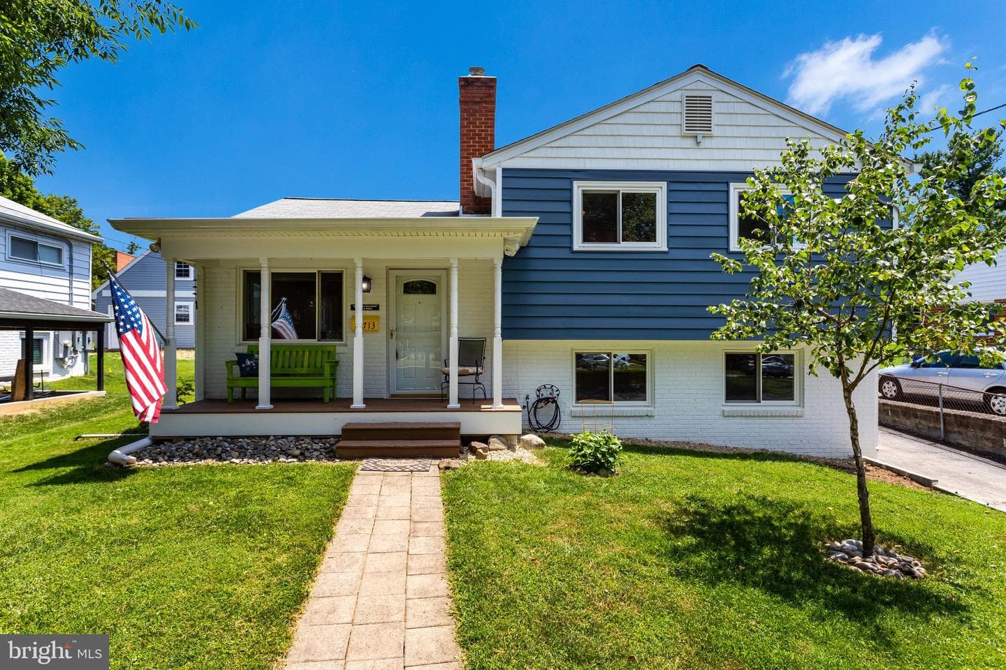 10713 Douglas Avenue photo 1