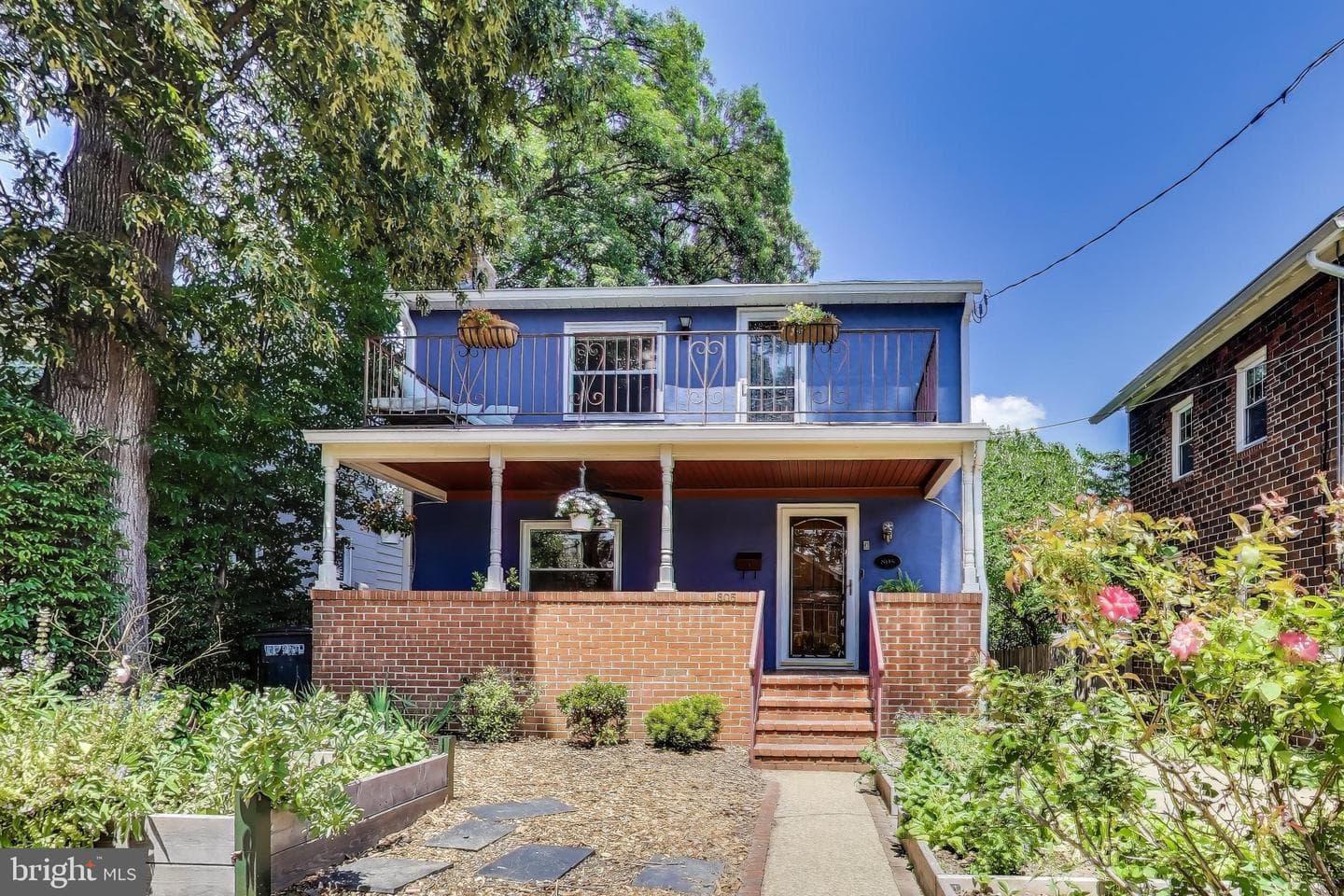 805 Islington Street photo 1
