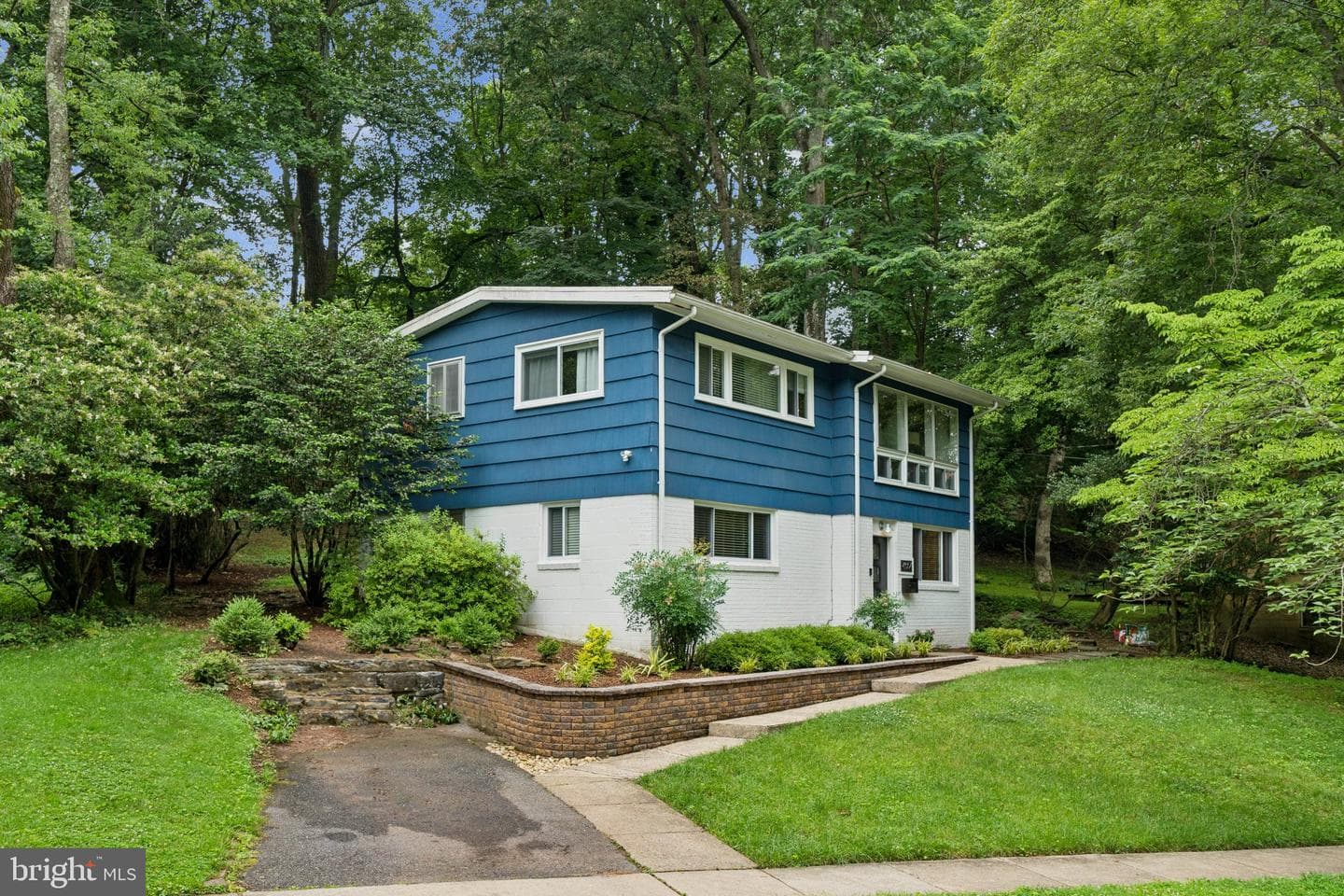 4004 Wexford Drive photo 1