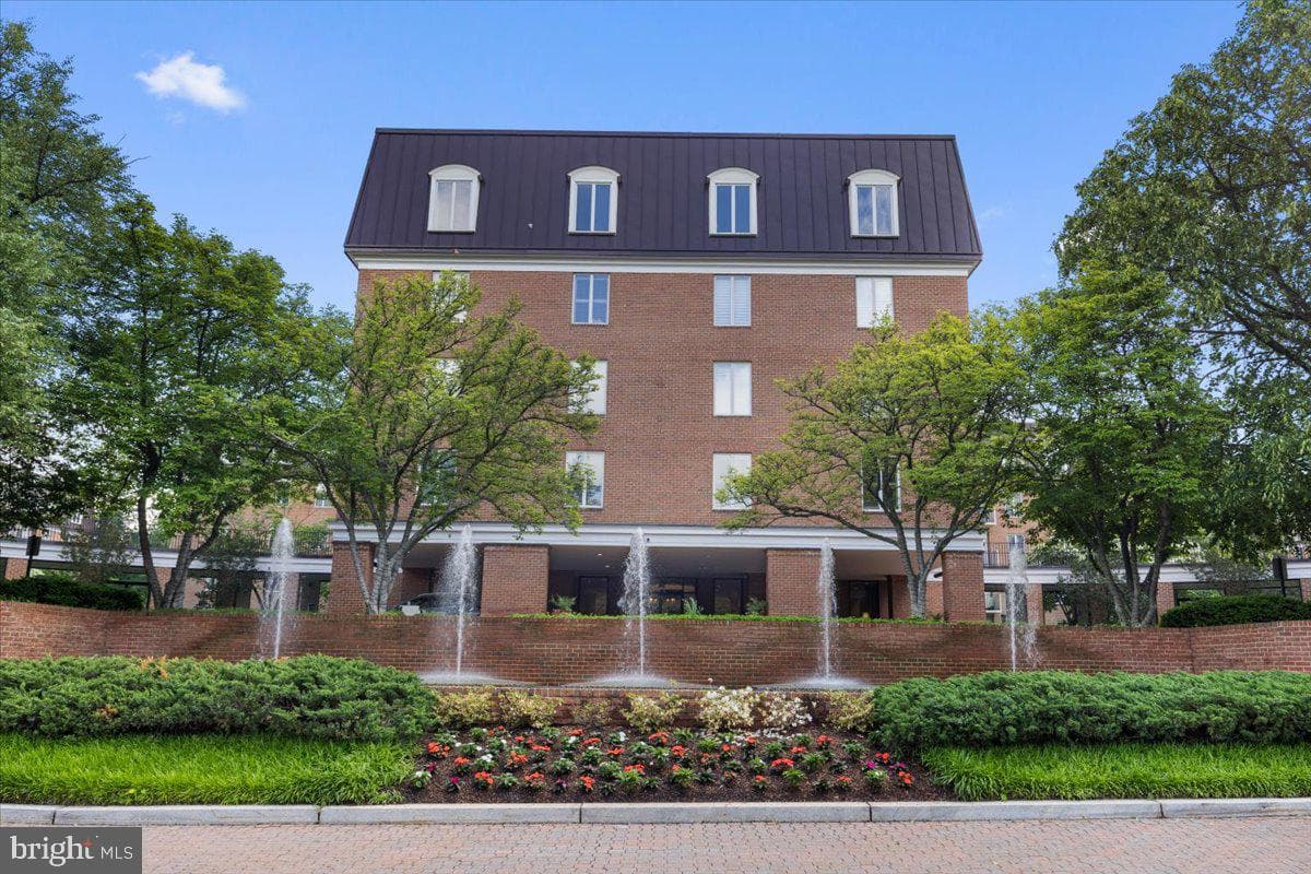 8101 Connecticut Avenue #N-102