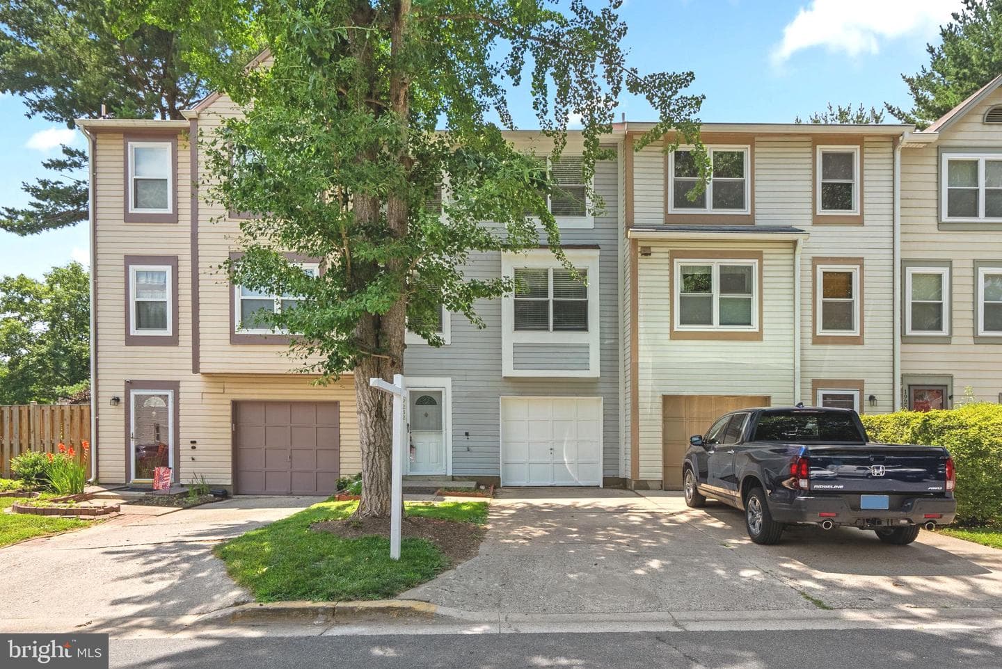 19232 Wheatfield Terrace photo 1