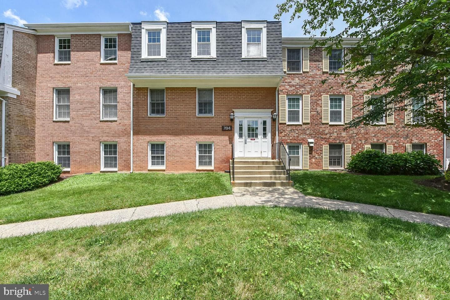 784 Quince Orchard Boulevard #t1 photo 1