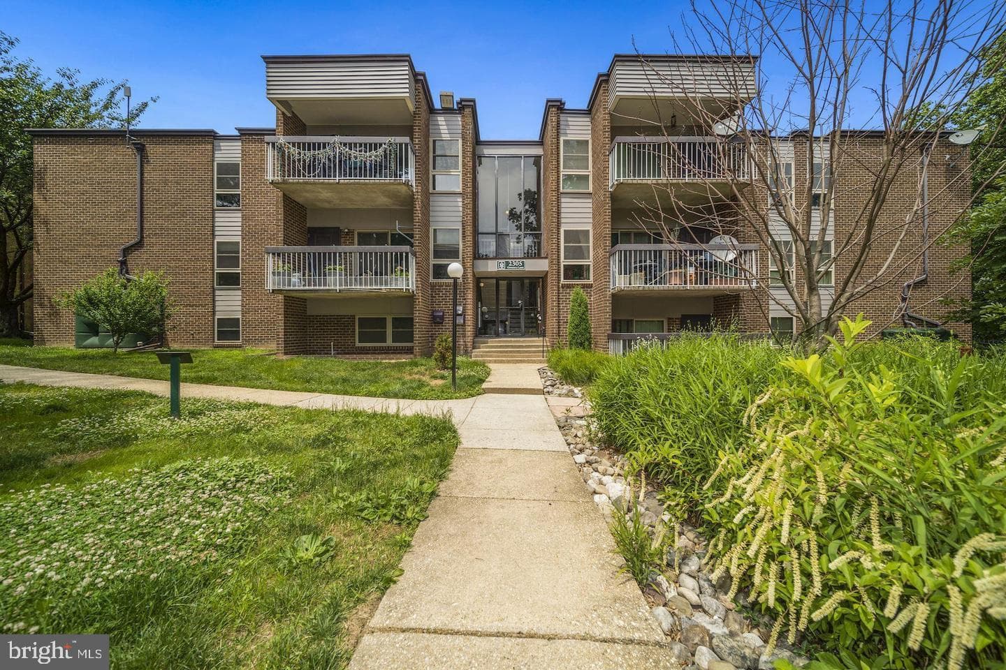 2305 Greenery Lane #t-3-3 photo 1