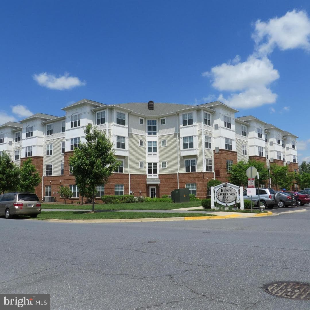 14241 Kings Crossing Boulevard #206 photo 1