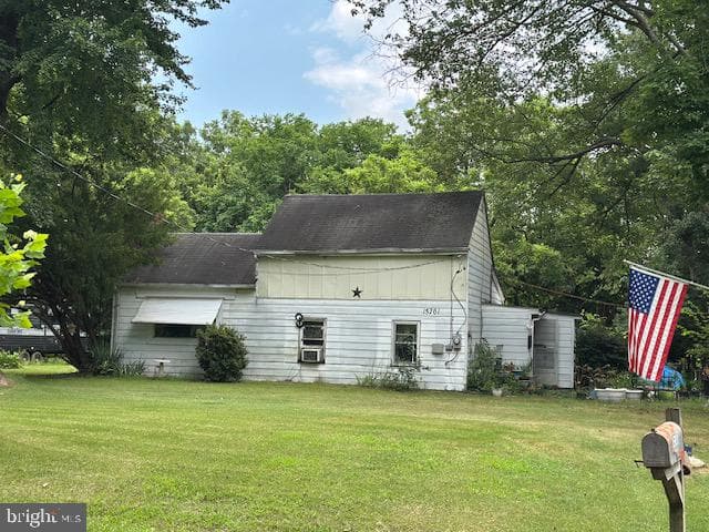 15701 Edwards Ferry Road photo 1