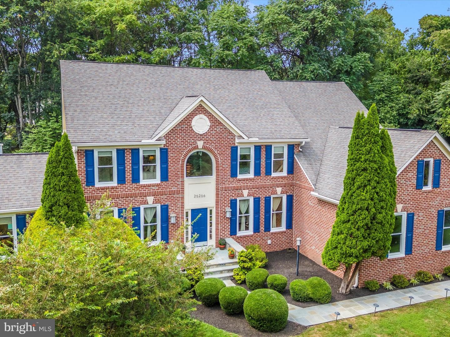 25206 Bonny Brook Lane photo 1