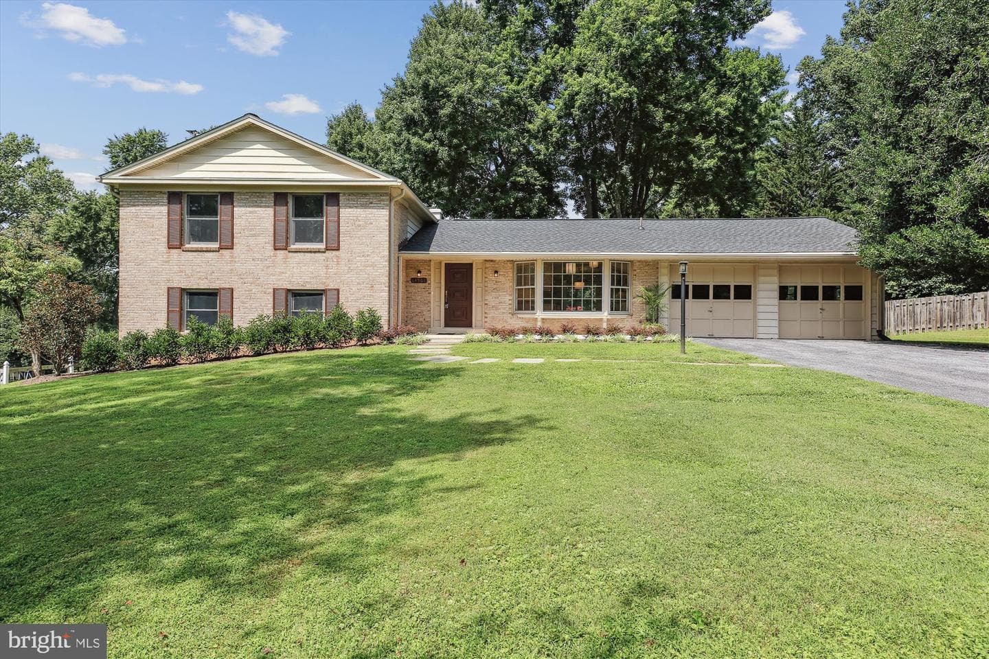 14908 Flintstone Lane photo 1