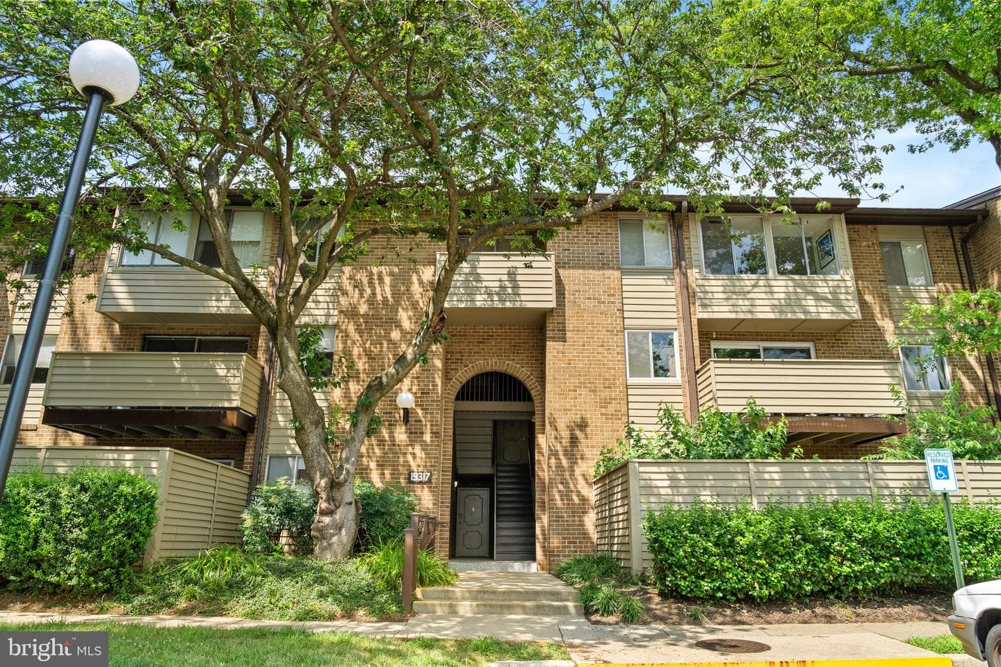 19317 Club House Road #201 photo 1
