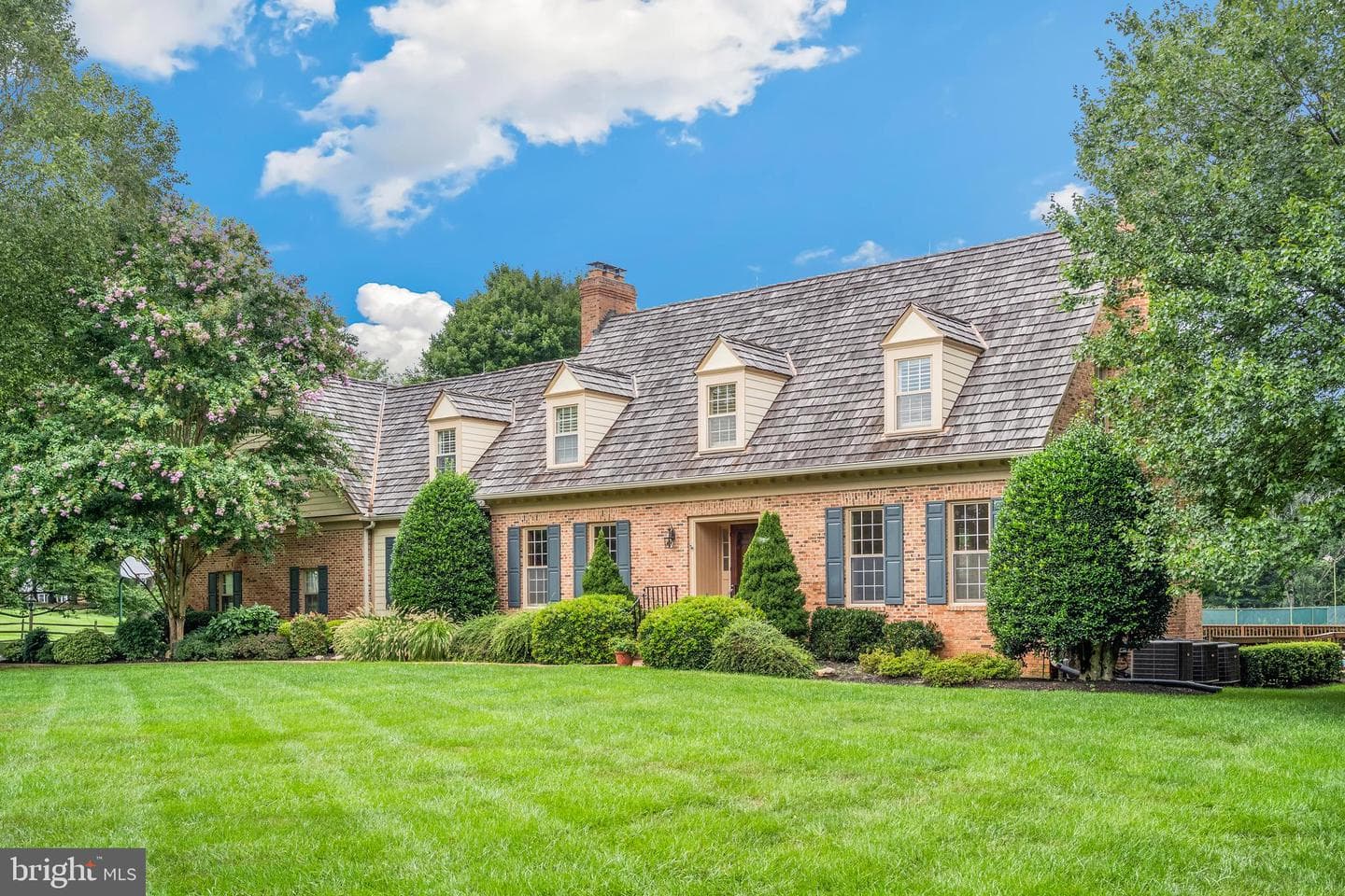 13510 Stonebarn photo 1