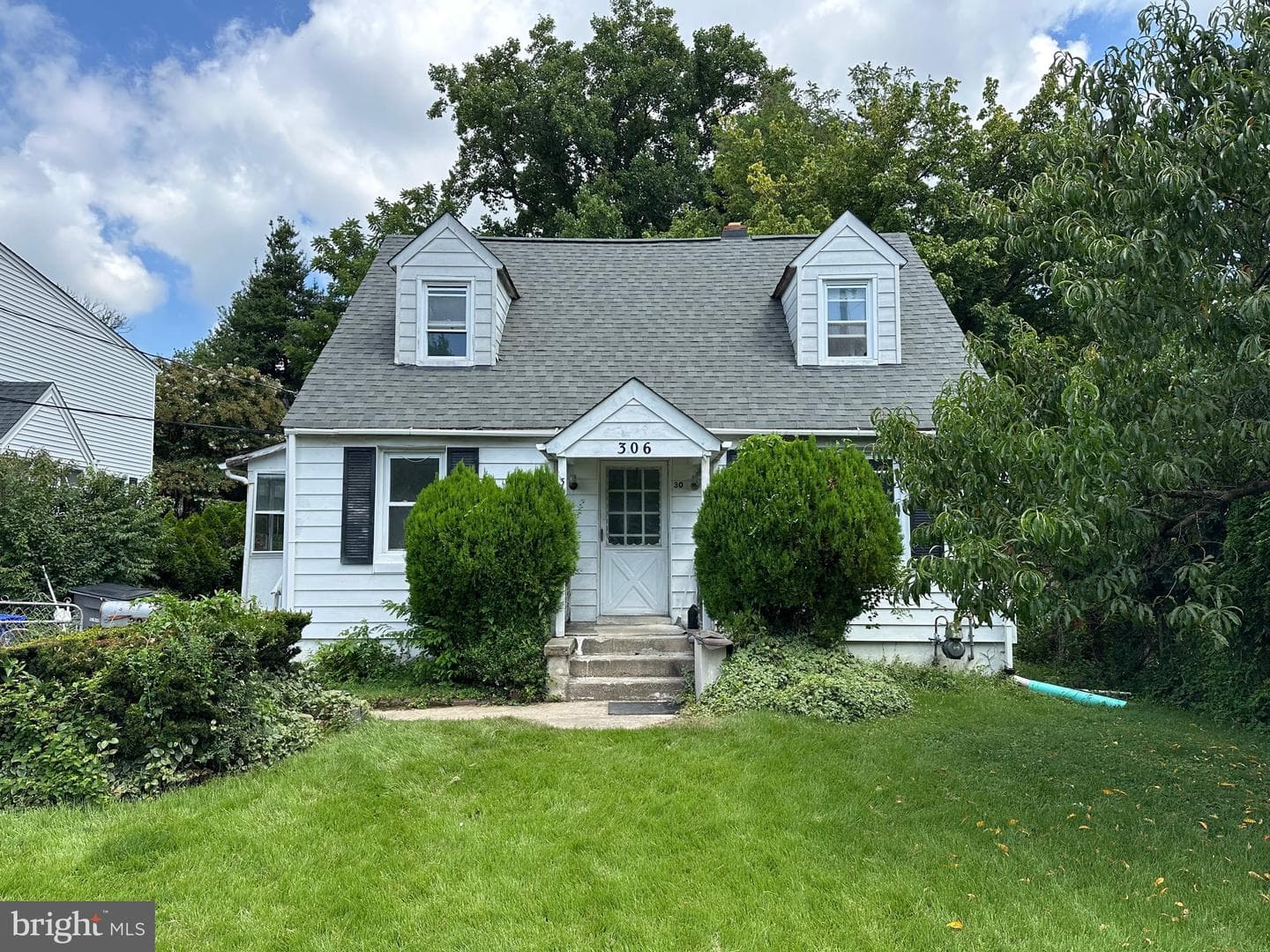 306 Grandin Avenue photo 1