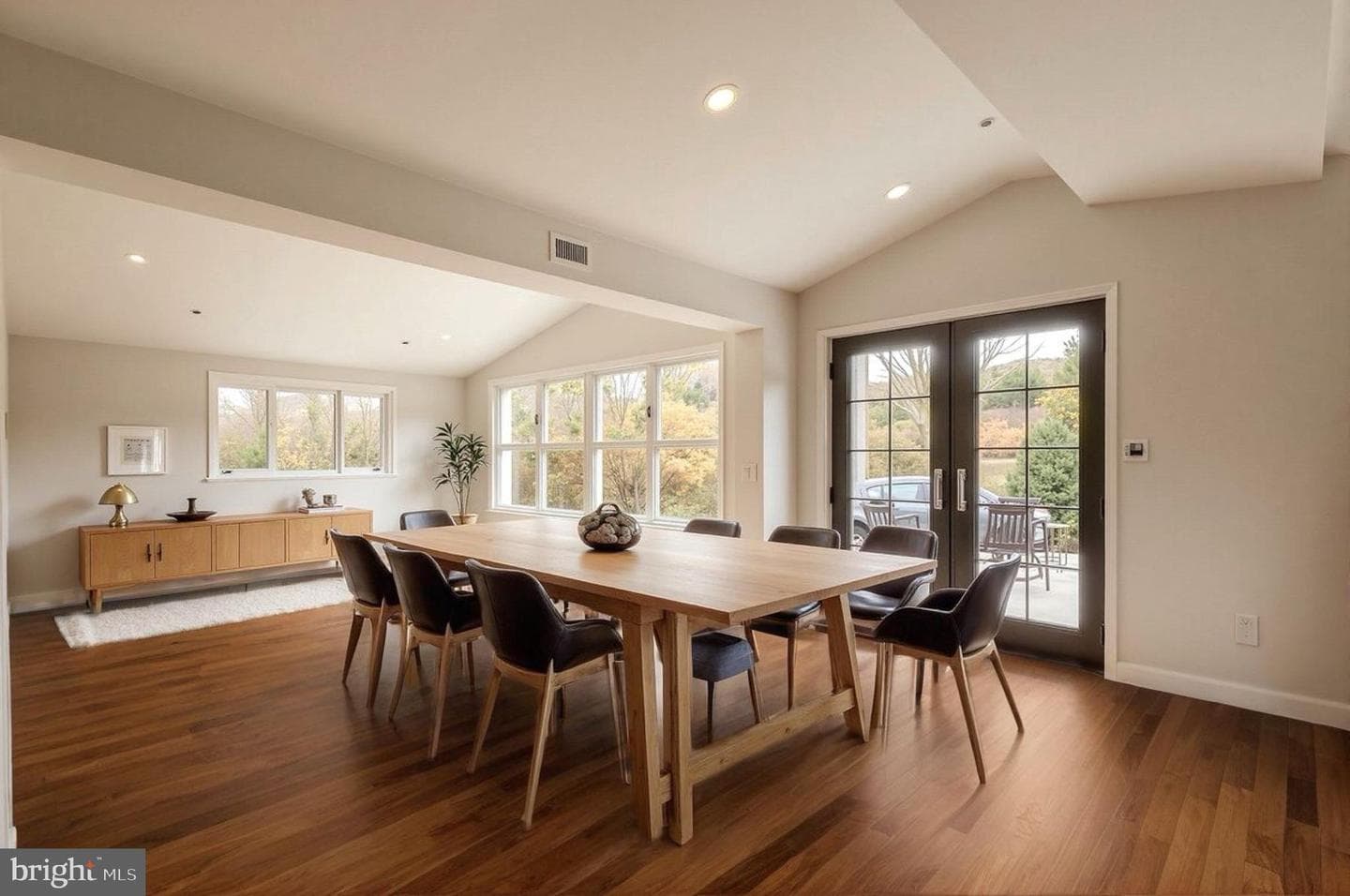 4104 Tulare Drive