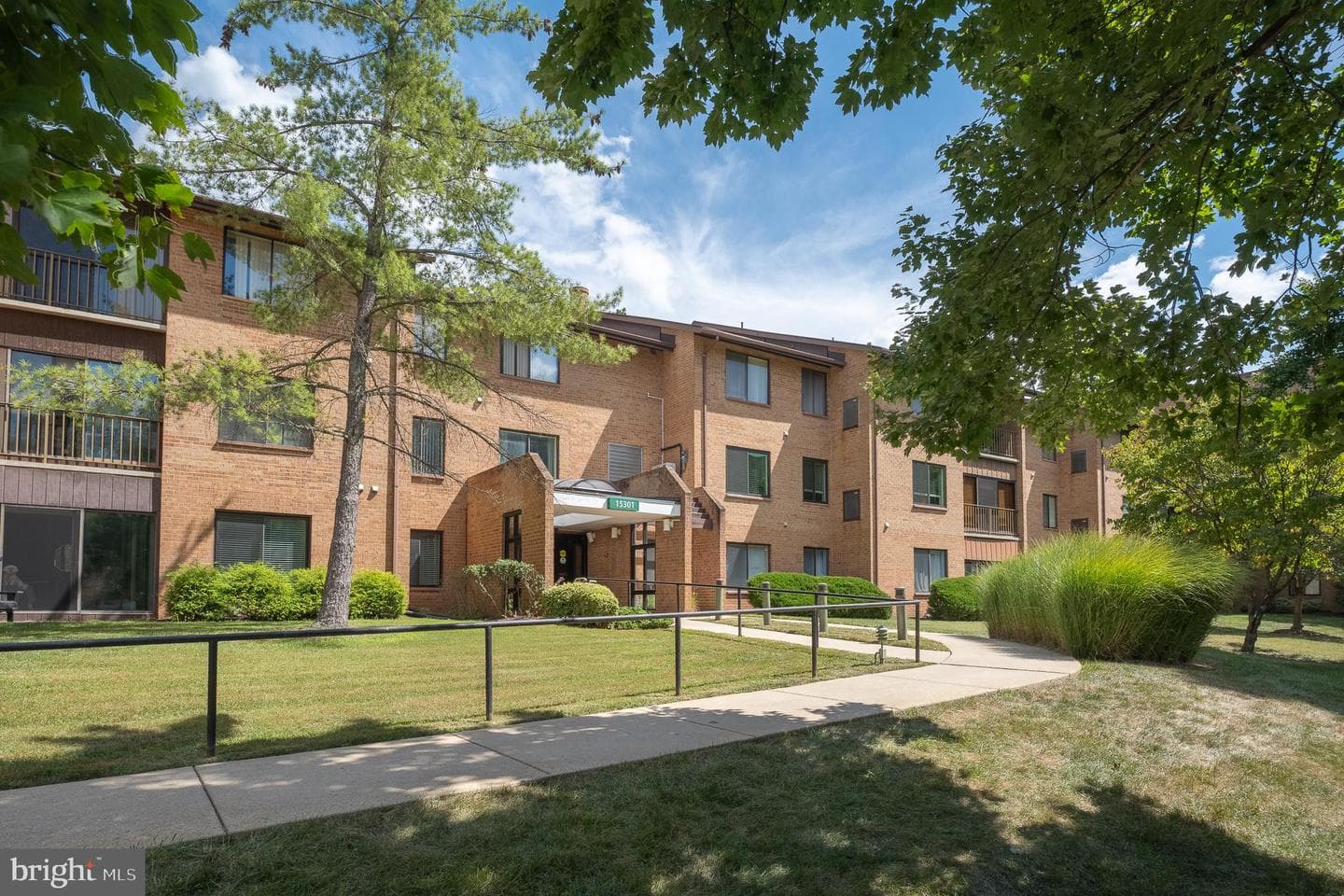 15301 Pine Orchard Drive #86-3e photo 1