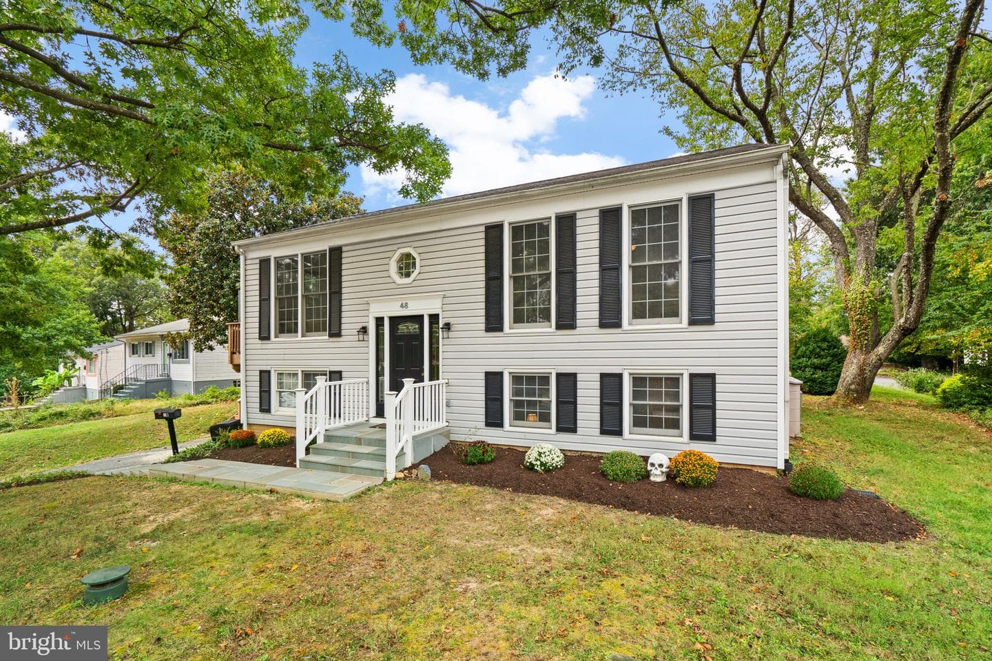 48 Oswego Avenue photo 1