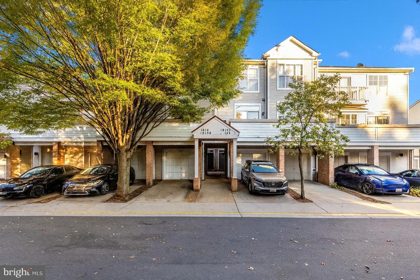 18138 Royal Bonnet Circle photo 1