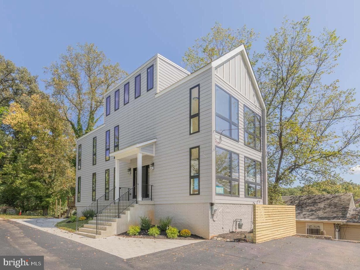 6419 Eastern Avenue photo 1