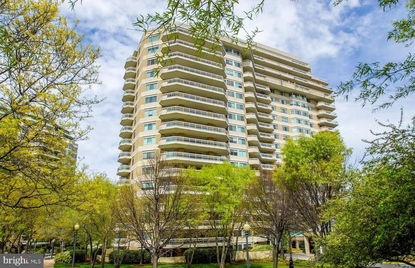 5600 Wisconsin Avenue #1-201 photo 1