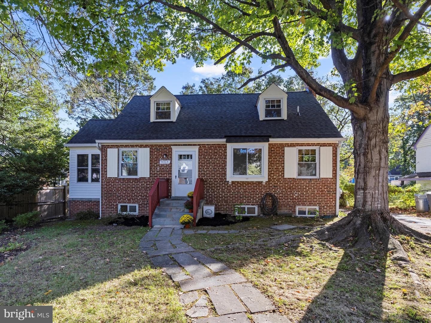9313 Sudbury Road photo 1