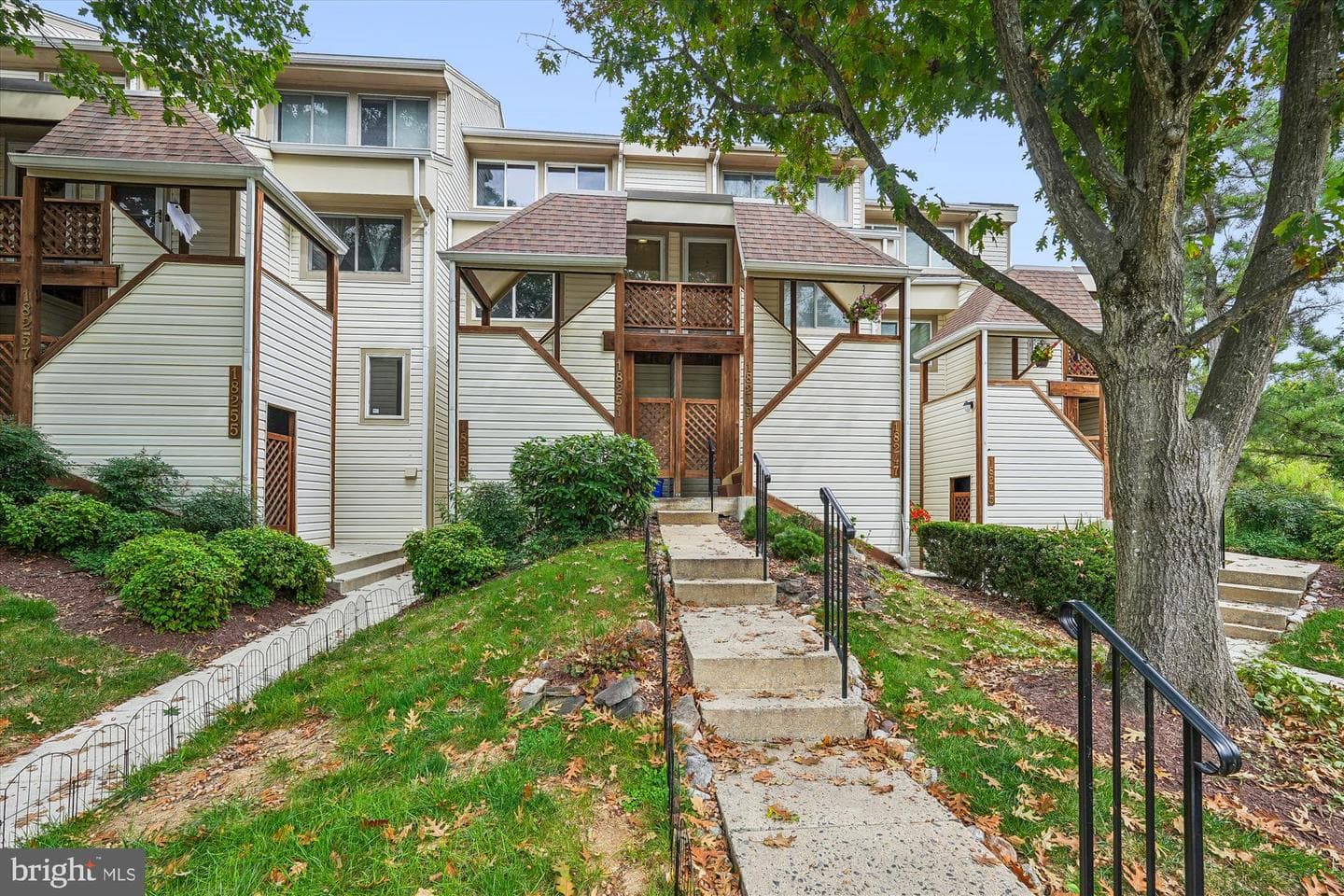 18251 Leman Lake Drive #606 photo 1