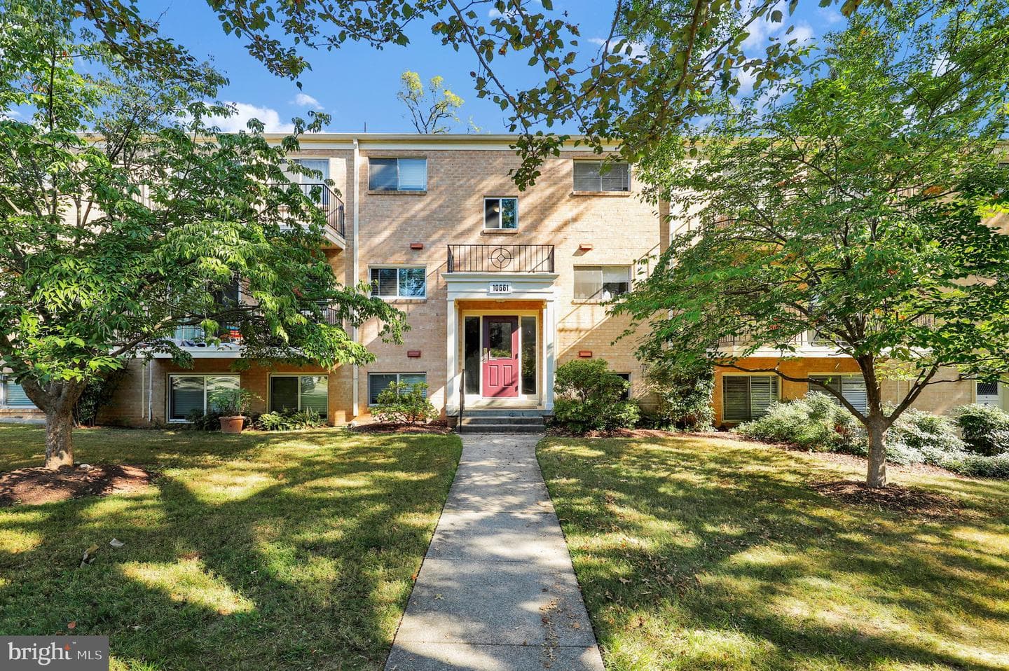 10661 Montrose Avenue #202 photo 1