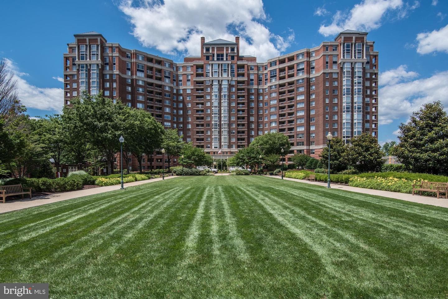 5809 Nicholson Lane #1209 photo 1