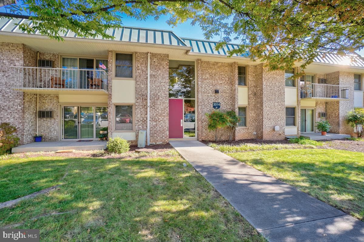 3314 Chiswick Court #62-1g photo 1