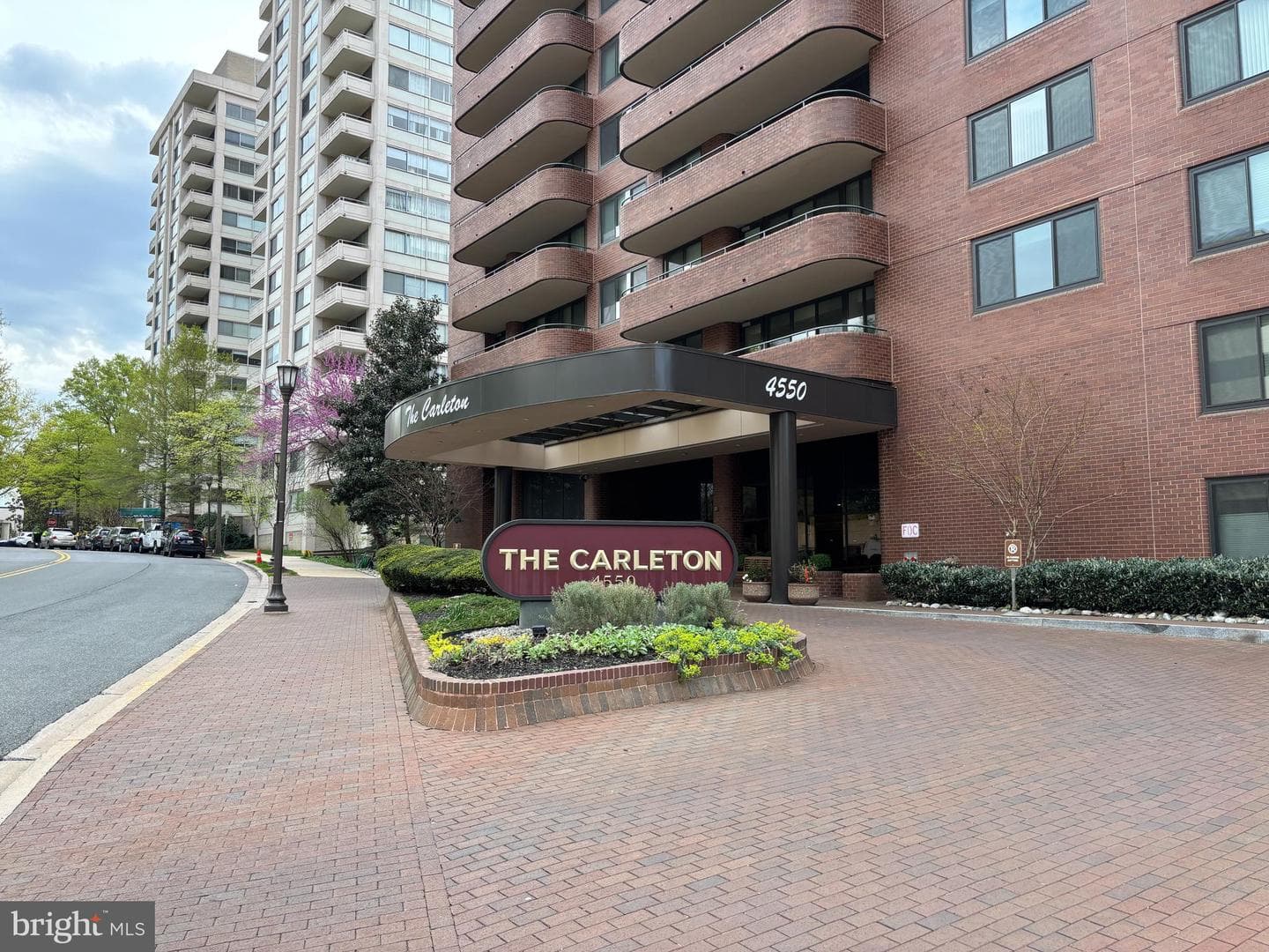 4550 N Park Ave #603 photo 1
