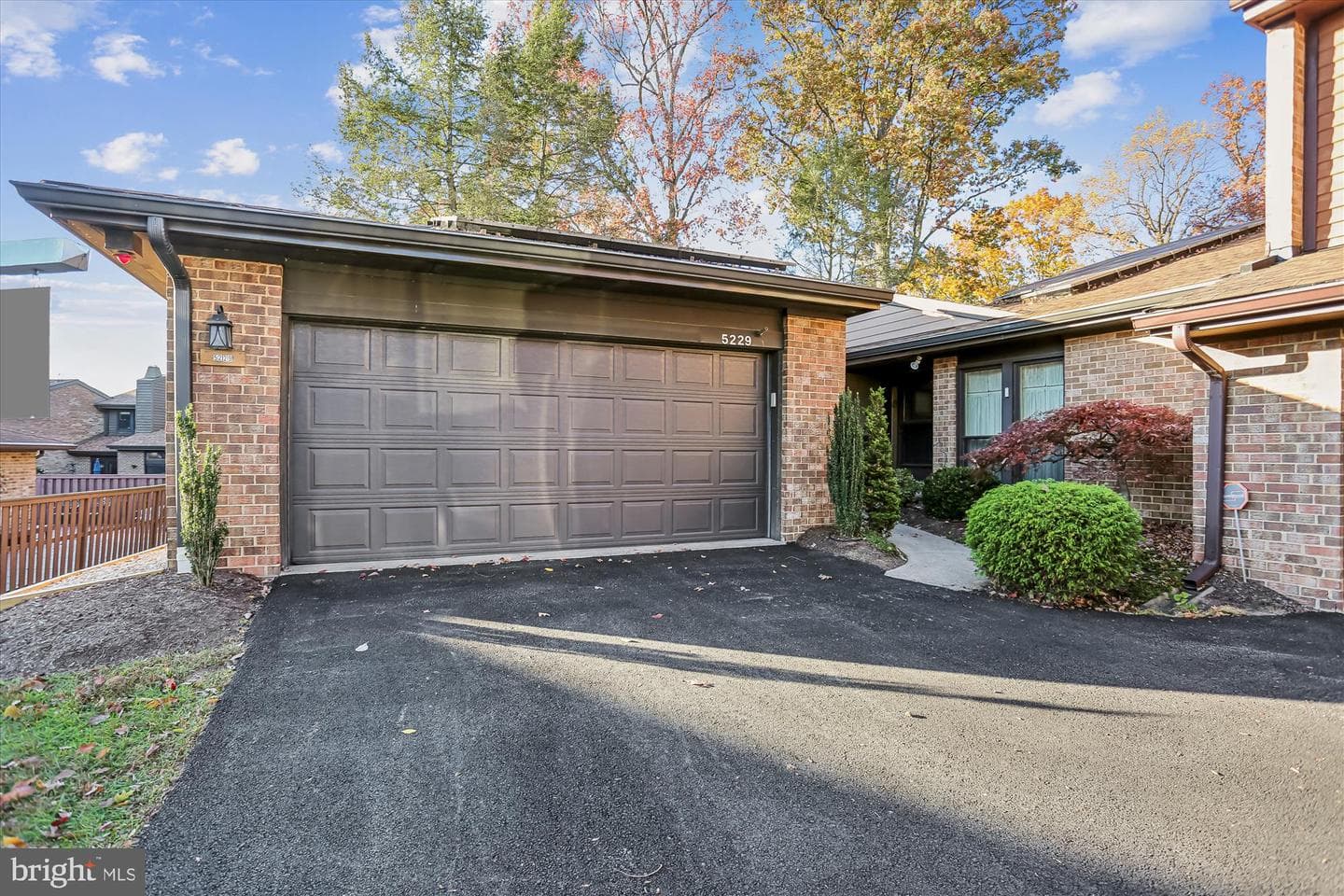 5229 Strathmore Avenue photo 1