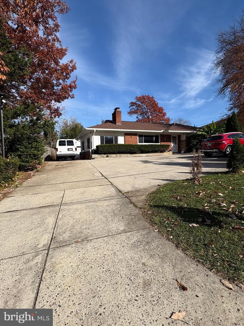10229 Green Forest Drive photo 1