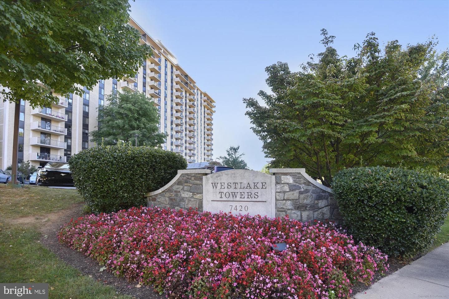 7420 Westlake Terrace #1008, Bethesda