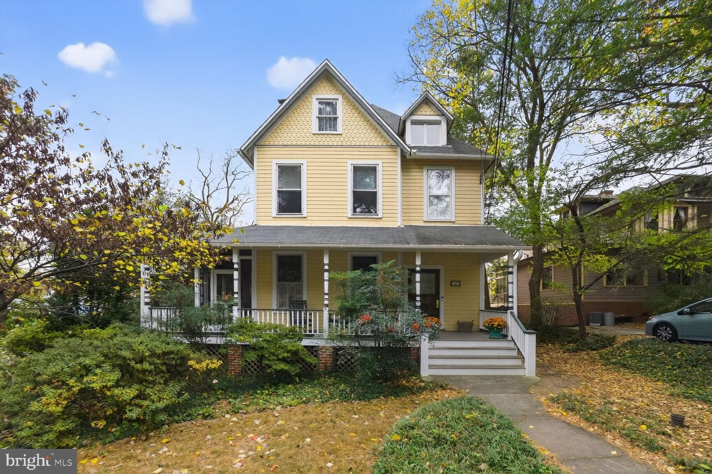 7427 Buffalo Avenue photo 1