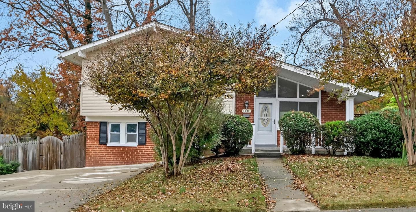 4205 Ferrara Drive photo 1