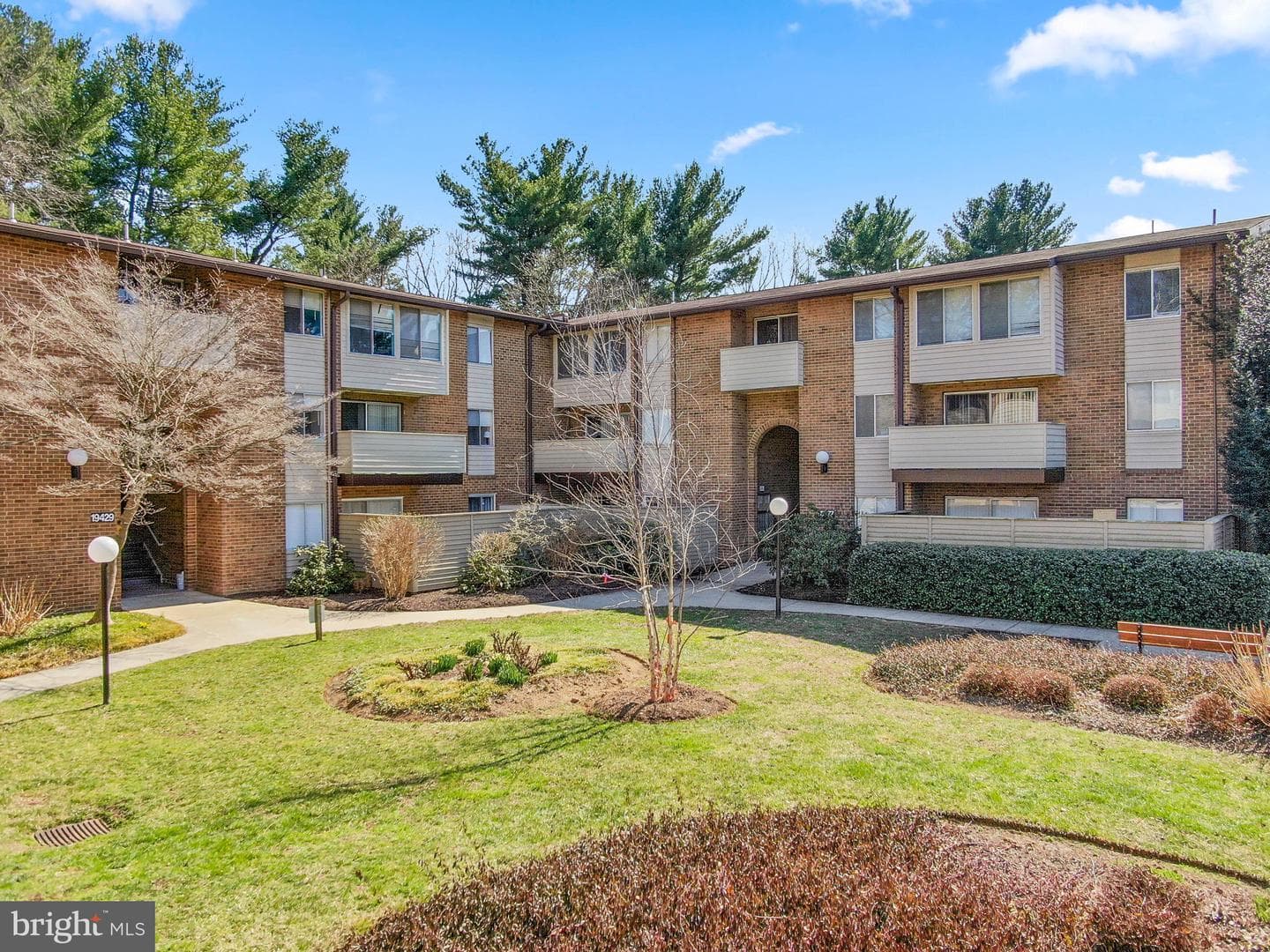 19427 Brassie Place #203 photo 1