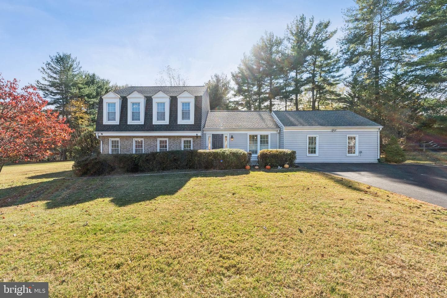 8124 Seneca View Drive photo 1