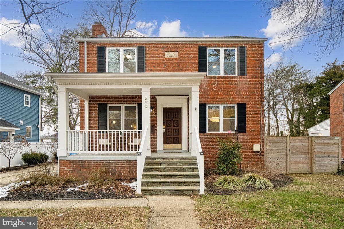 805 Forston Street photo 1