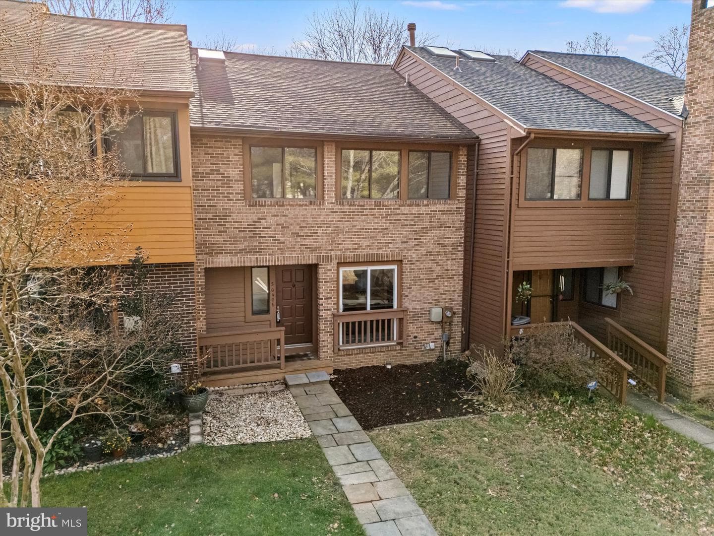 20406 Waters Point Lane photo 1