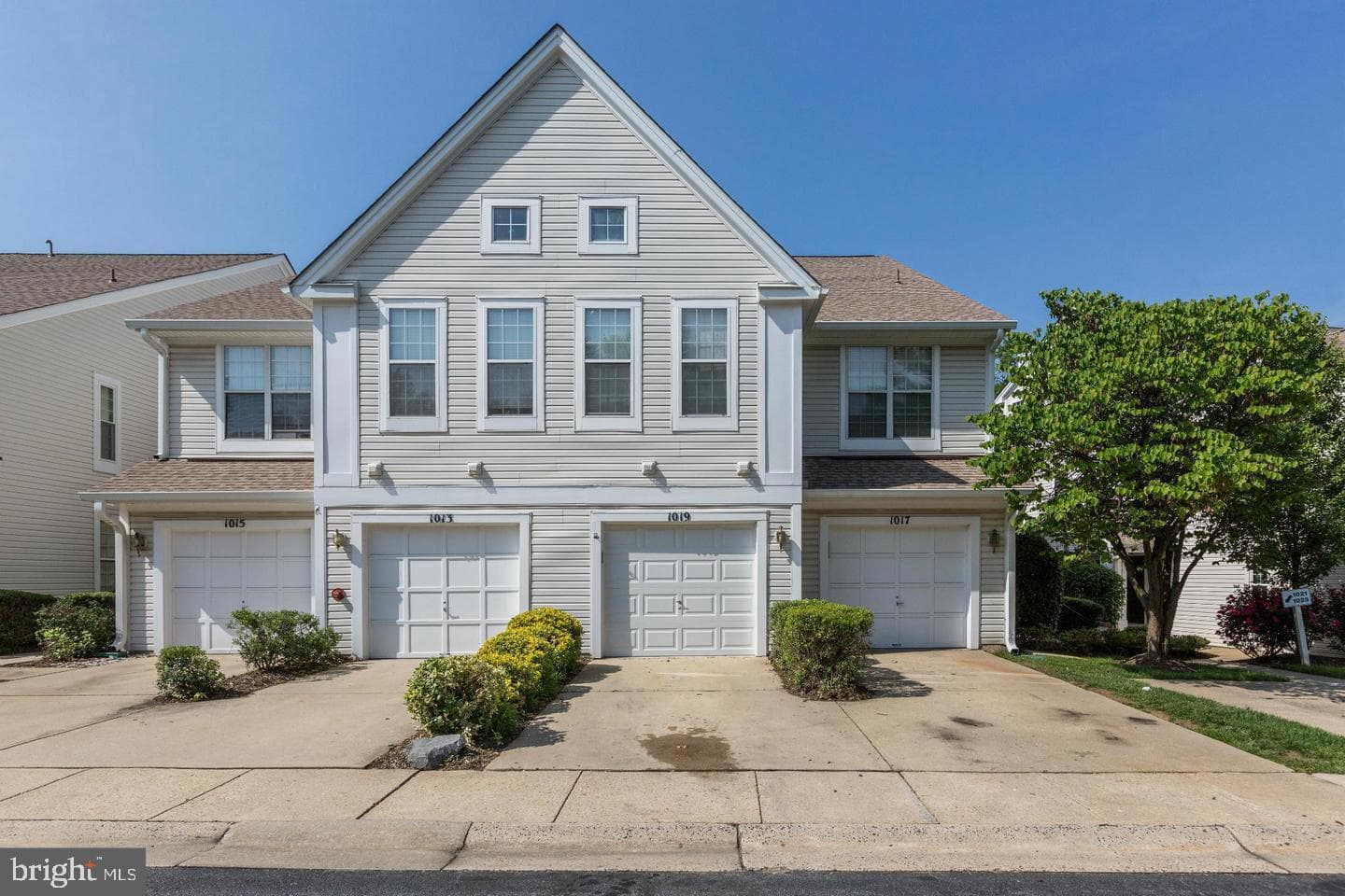1019 Hillside Lake Terrace #1009 photo 1