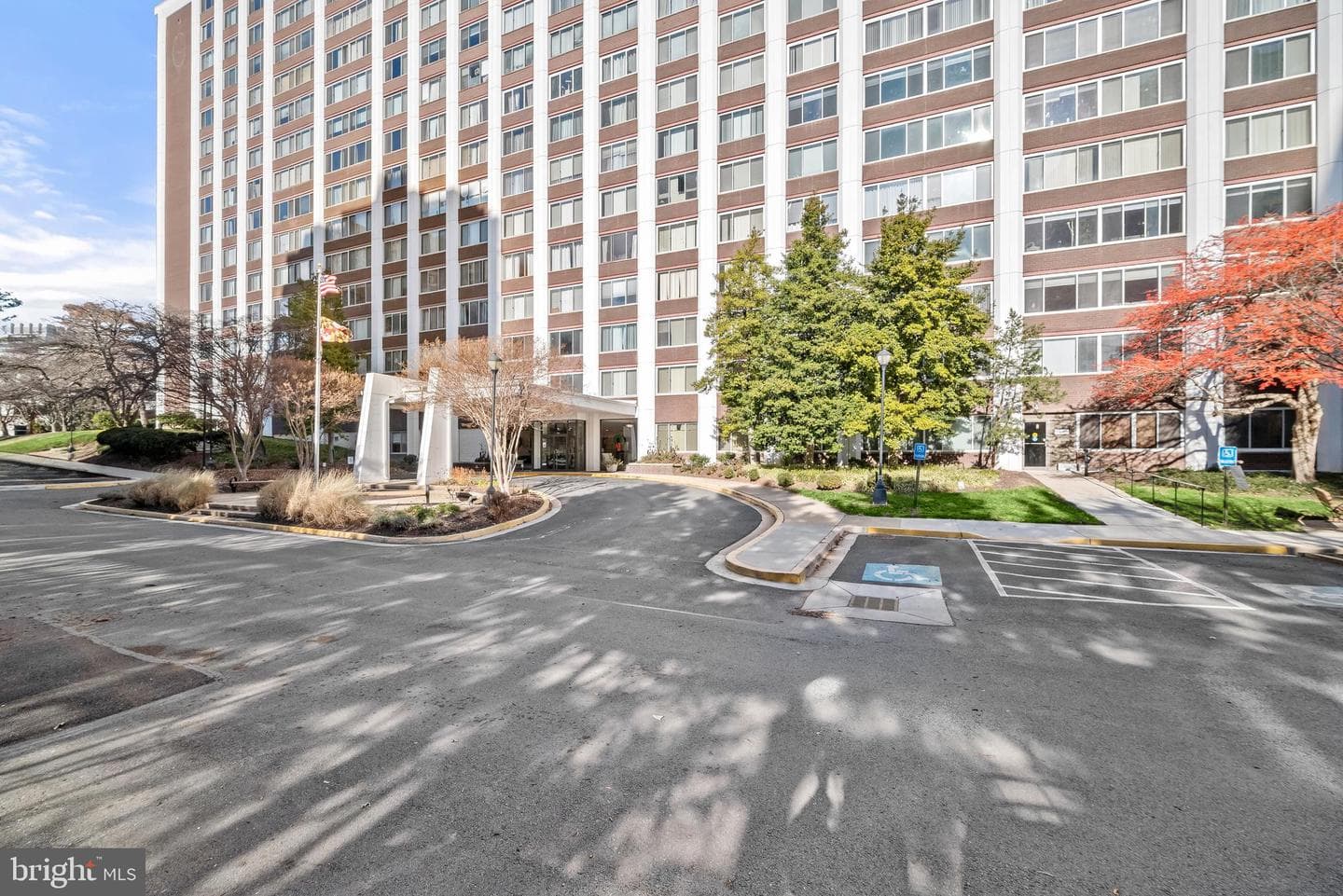11801 Rockville Pik #413 photo 1