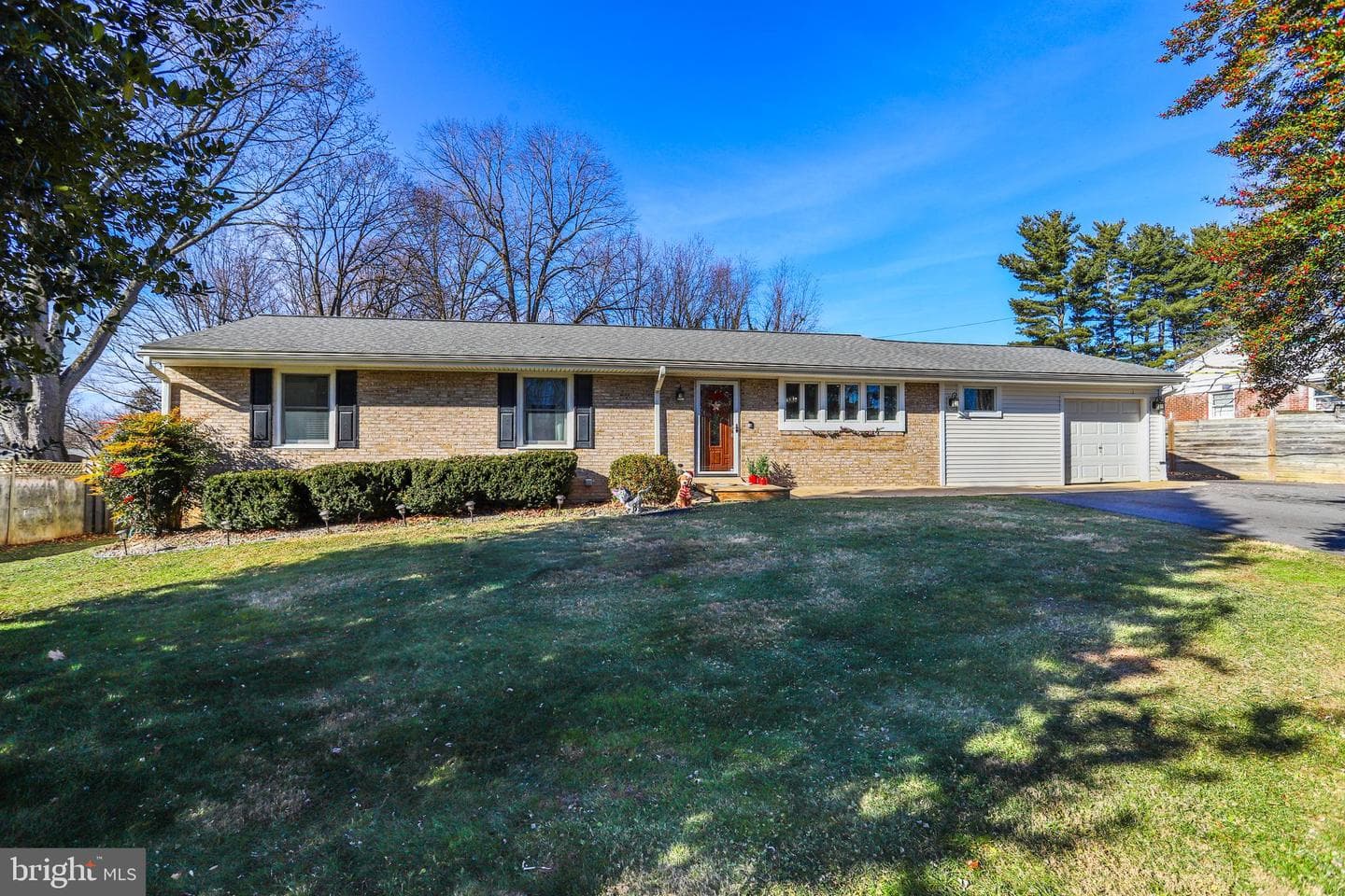 20420 Greenfield Road photo 1