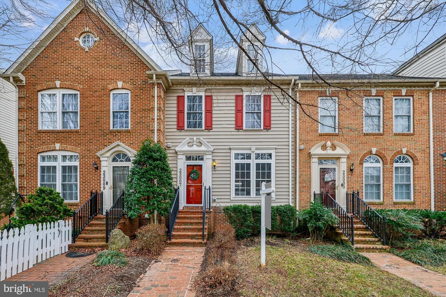 23007 Winged Elm Drive photo 1