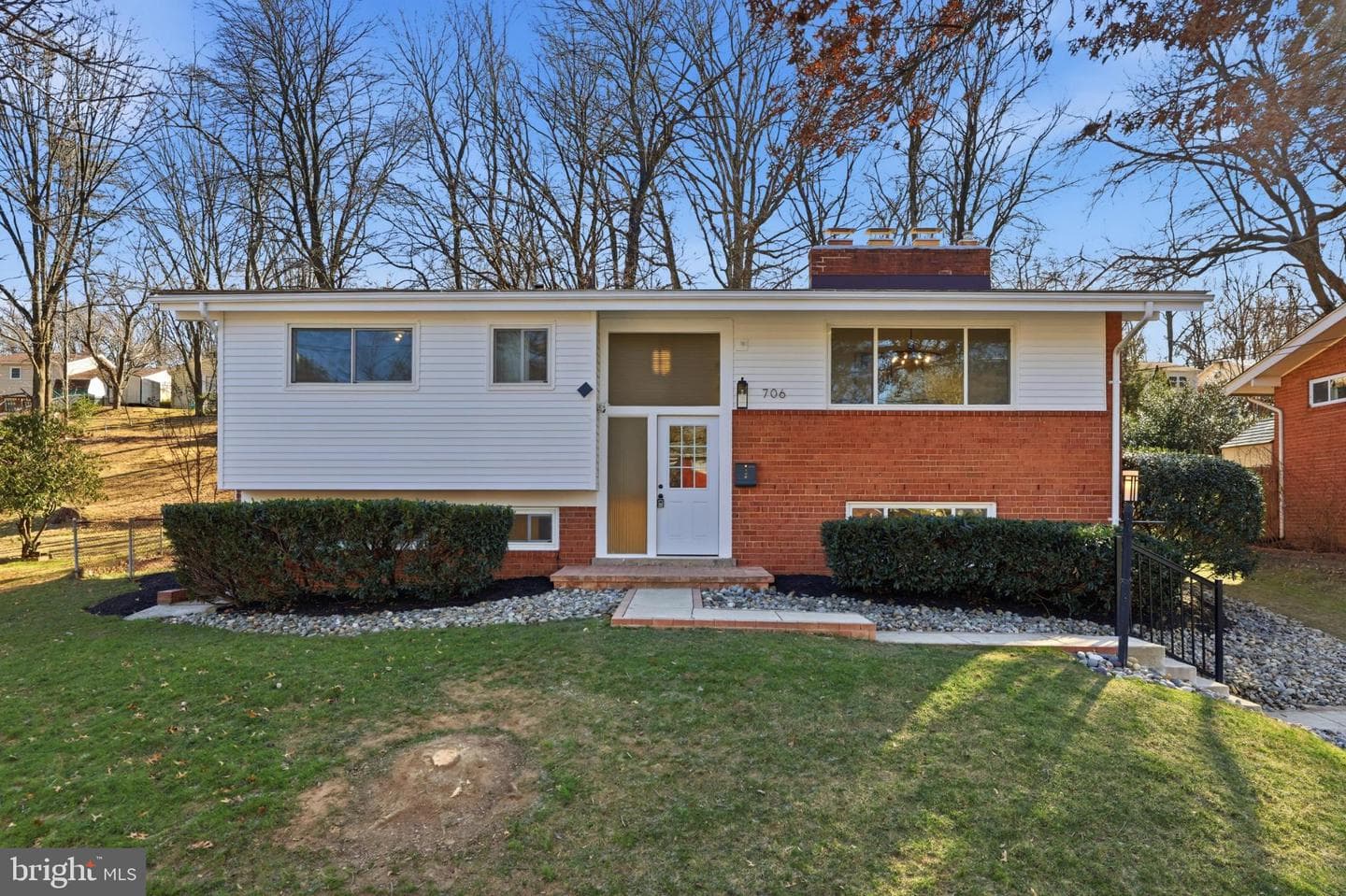 706 Kenbrook Drive photo 1