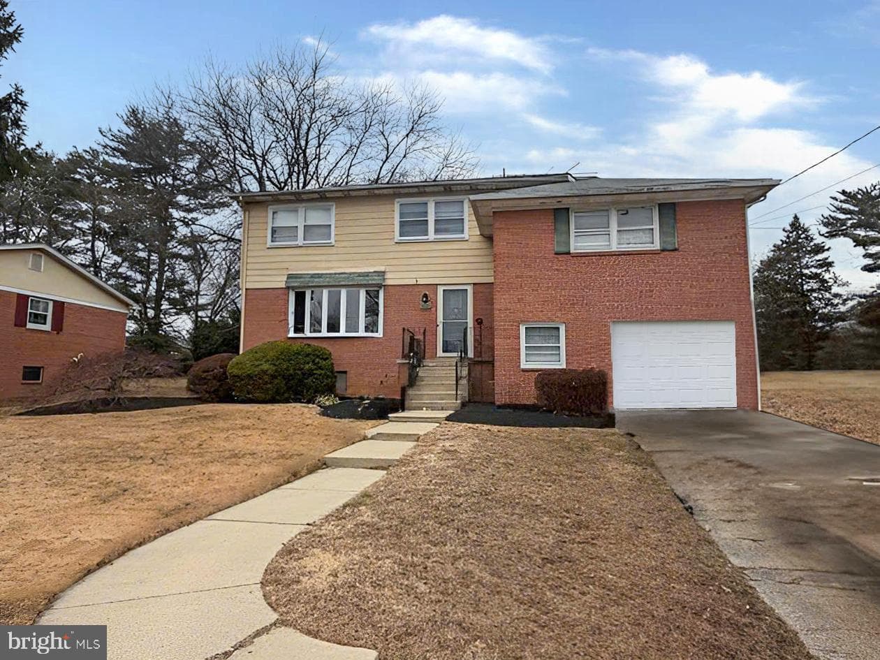 906 Venice Drive photo 1